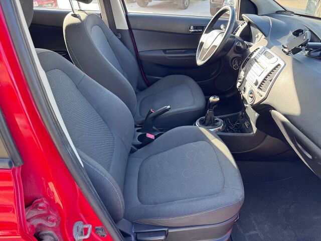 HYUNDAI I20 COMFORT 1.4 CRDI SPANISH LHD IN SPAIN ONLY 89000 MILES SUPERB 2012